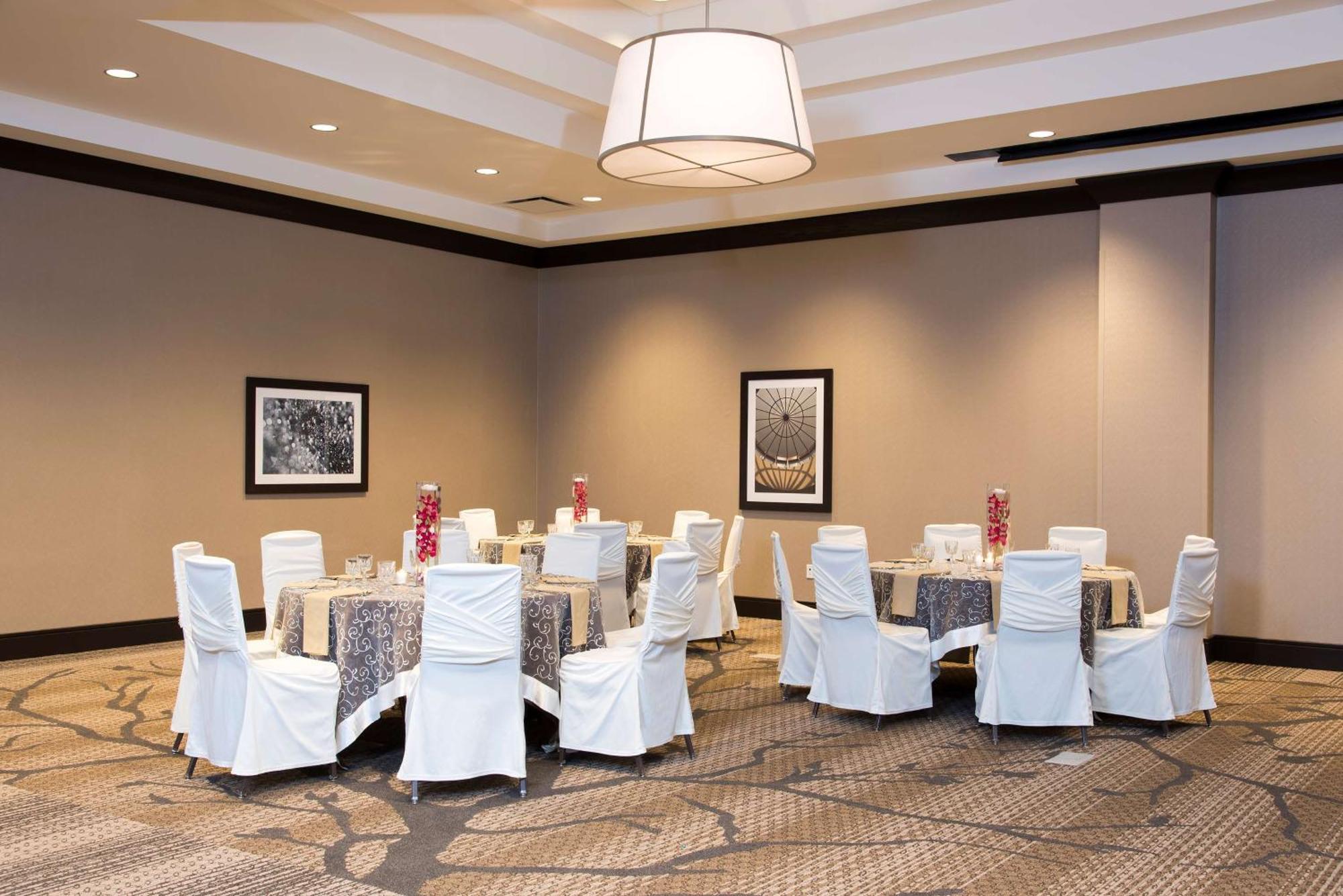 Doubletree By Hilton Schenectady Hotel Екстериор снимка